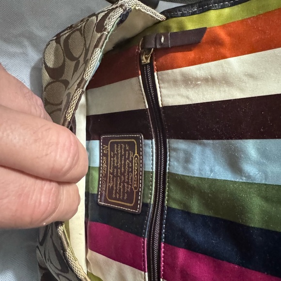 Coach Tan and Black Signature Shoulder Bag - Picture 11 of 13